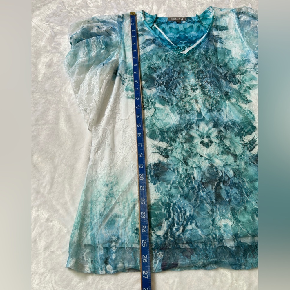 Roz & Ali Blue Floral Lace Blouse - Picture 8 of 9